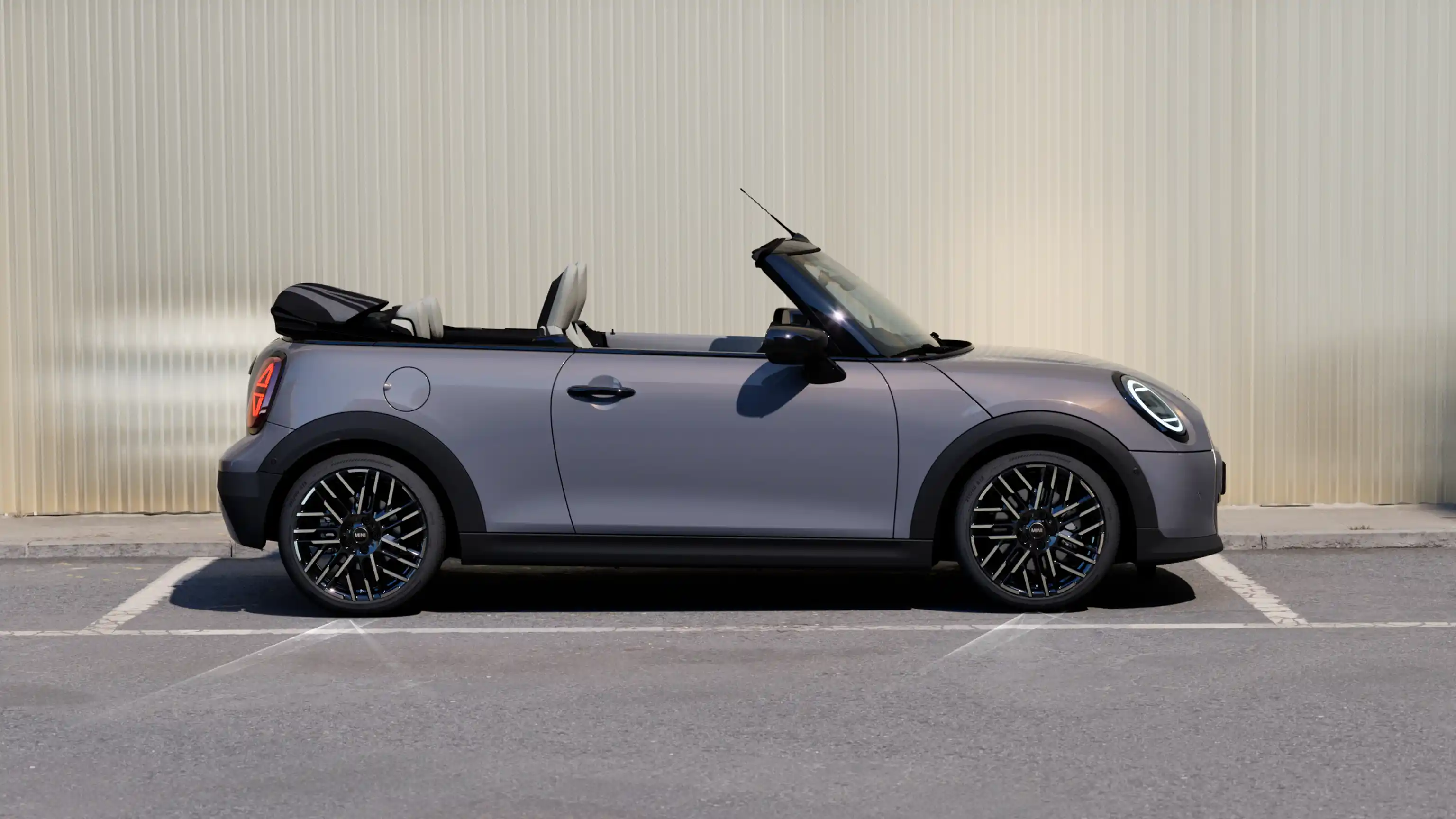 MINI Cooper 컨버터블 - 외관 주요 특징 - 측면도