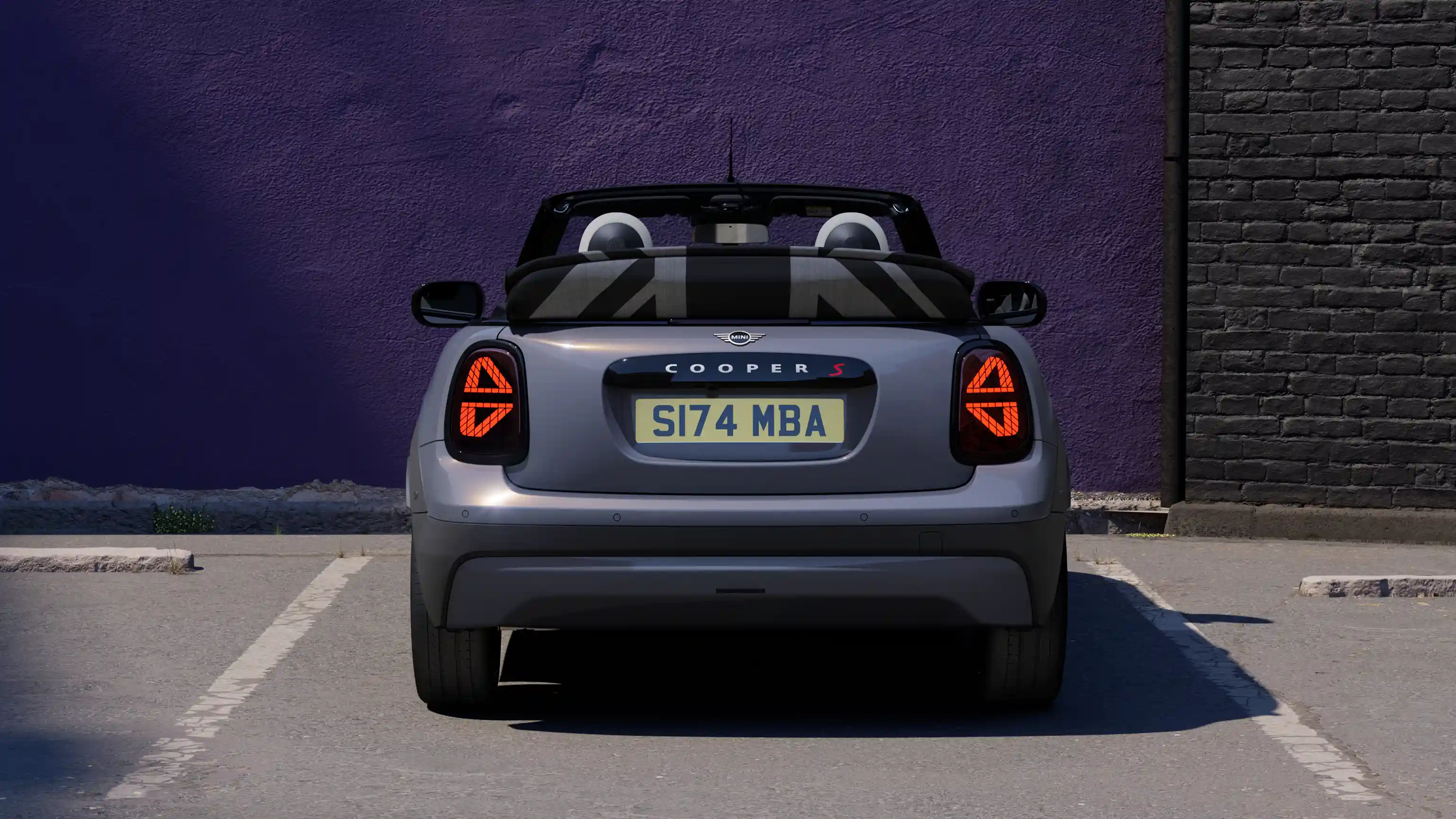 MINI Cooper 컨버터블 - 외관 주요 특징 - 후면도