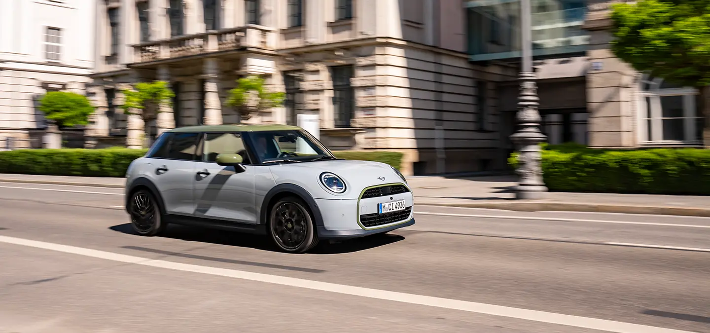 Side close view of the MINI Paul Smith Contrast Roof in Nottingham Green.