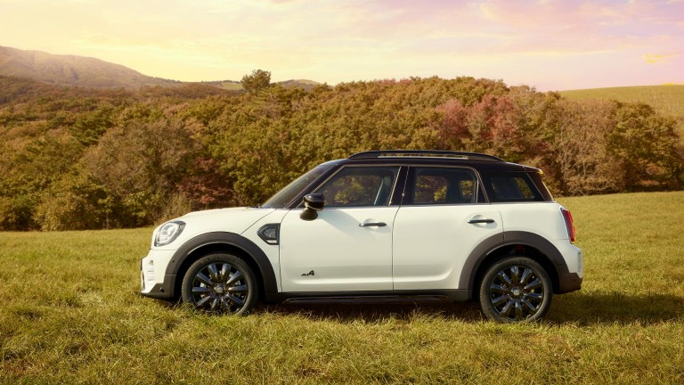 MINI JCW Clubman – Untold Edition – Sage Green