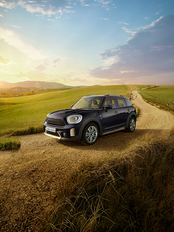 MINI Clubman Untold Edition - exterior - side view