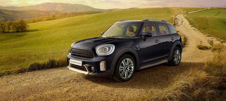 MINI Clubman Untold Edition - exterior - side view