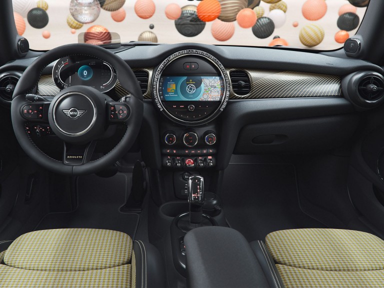 MINI RESOLUTE Edition  – interior – cockpit