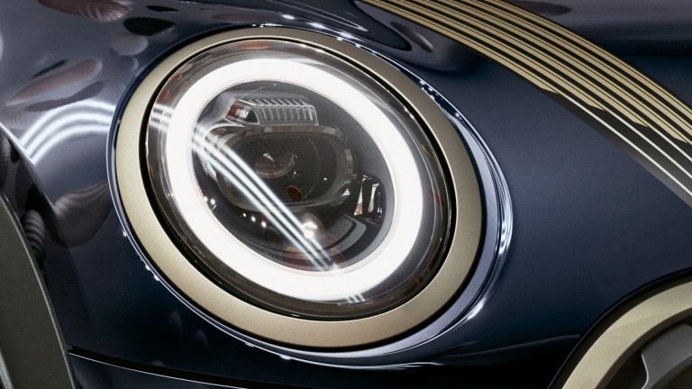 MINI 3-door Hatch – led –  adaptive headlights