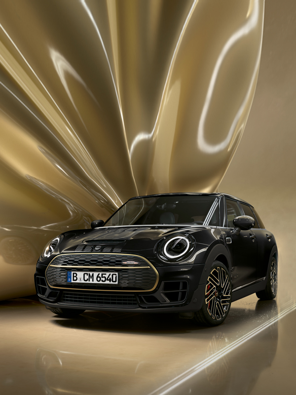 MINI Clubman Untold Edition - exterior - side view