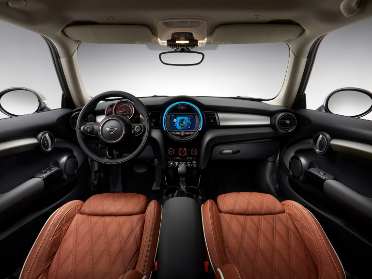 MINI Pure Burgundy Edition INTERIOR