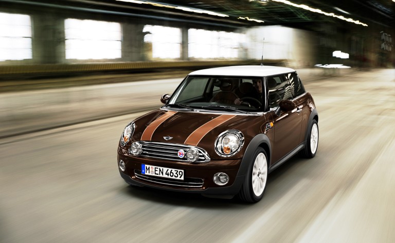 Celebrating our 50th anniversary in 2009, the sporty Mini 50 Mayfair came in brown with a white roof, chrome trims, anthracite wheel arches, and special badges.