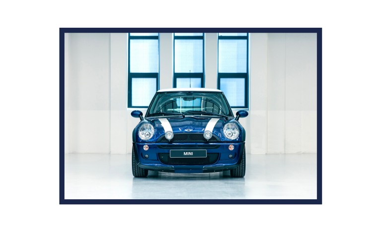 A MINI Cooper used in the film „The Italian Job” (2003).