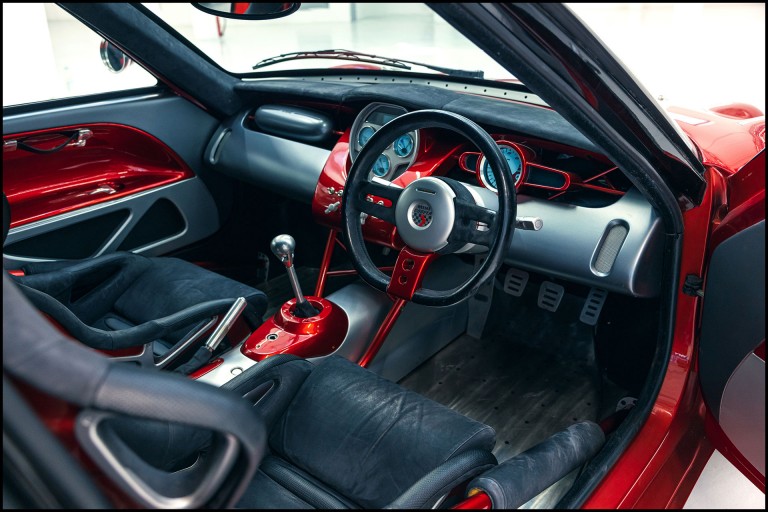 The cockpit of the MINI ACV 30.