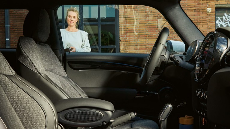 MINI 3-door Hatch – Service Inclusive