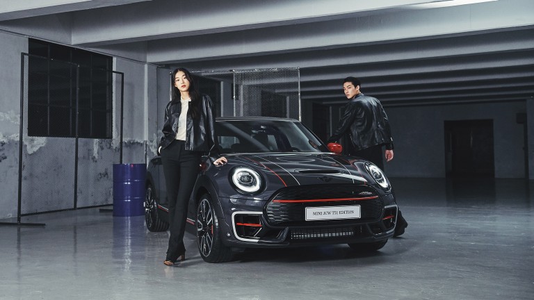 MINI JCW T51 EDITON - editorial